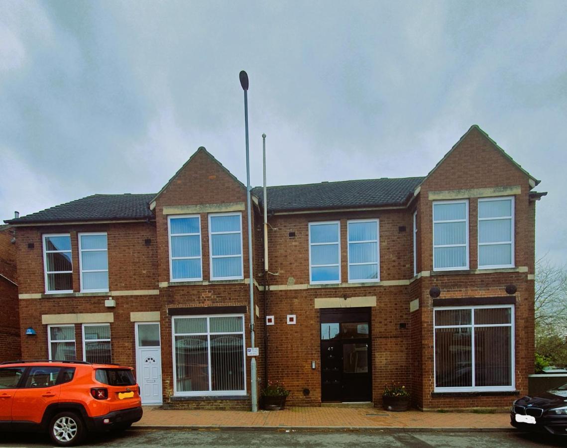1 & 2 Bed Apartments - Desborough, Kettering, Cosy, Parking, Family, Wifi Dış mekan fotoğraf
