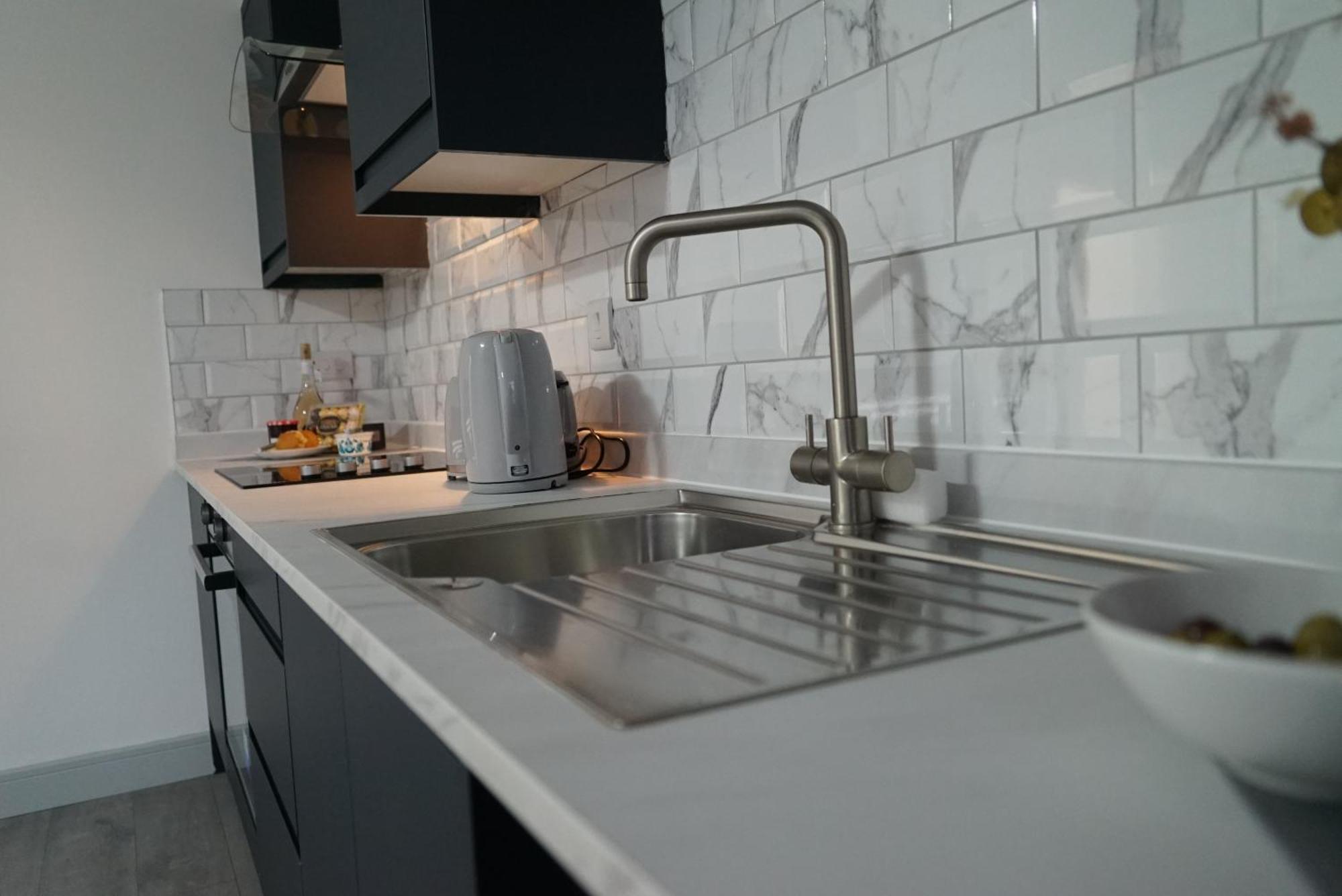 1 & 2 Bed Apartments - Desborough, Kettering, Cosy, Parking, Family, Wifi Dış mekan fotoğraf